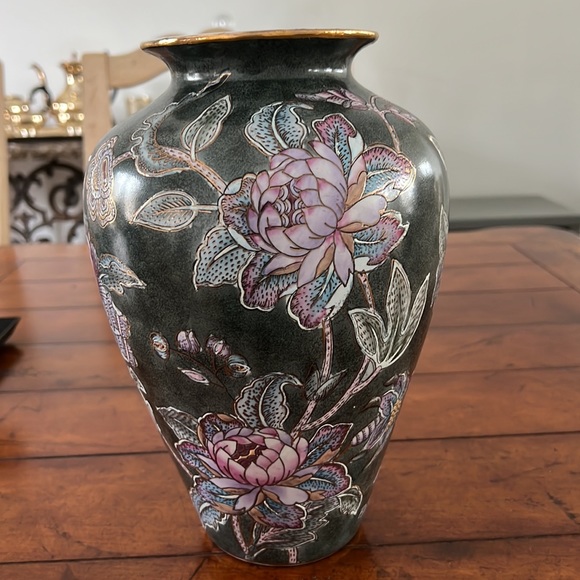 Chinese decorative vase - Picture 2 of 4